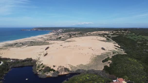 Luftaufnahme Der Dünen Und Des Strandes Von Torre Dei Corsari — Stockvideo