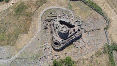 Nuraghe Santu Antine, Sardini 'deki en yüksek Nuraghe' dir.