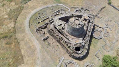 Nuraghe Santu Antine, Sardini 'deki en yüksek Nuraghe' dir.
