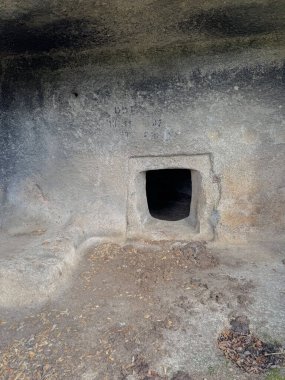 Nuraghe Loelle Nuragic Arkeolojik Alanı, Sardunya 'nın merkezindeki Budduso Belediyesi' nde yer almaktadır.