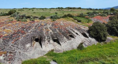 Domus De Janas ve Genna Salixi 'nin mezarlığı, Villa Sant' Antonio