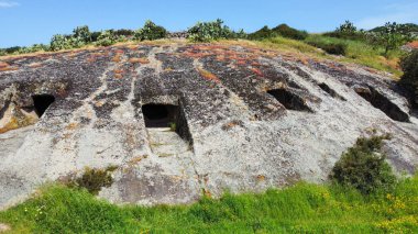 Domus De Janas ve Genna Salixi 'nin mezarlığı, Villa Sant' Antonio