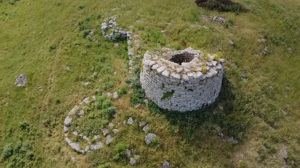 Nuraghe Santu Millanu, Sardunya 'nın merkezindeki Nurallao' da.