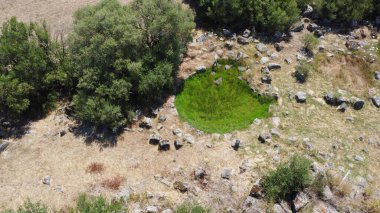 Nuraghe ve nuragic kompleksi sa domu beccia in uras, Central Sardinya