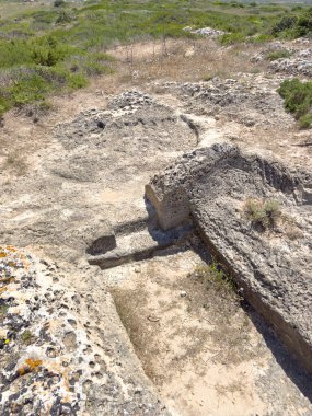 Cabras 'ın merkezindeki Sardunya' da Nuragic Devleri 'nin mezarı.