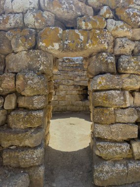 Nuraghe Piscu, Suelli, bir koni kulesinden oluşur ve dünyanın en güzel kreşlerinden biridir.