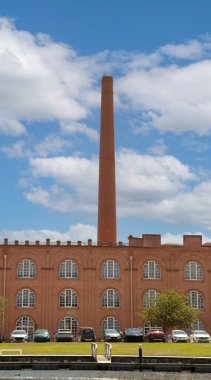 Aveiro, Portekiz - 07 Temmuz 2024; Aveiro şehri manzarası ve I moliceiro kanalları