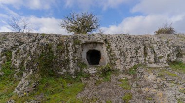 Museddu, Cheremule, Sardunya 'dan Domus De Janas
