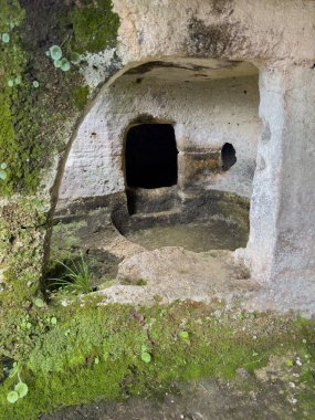 Museddu, Cheremule, Sardunya 'dan Domus De Janas