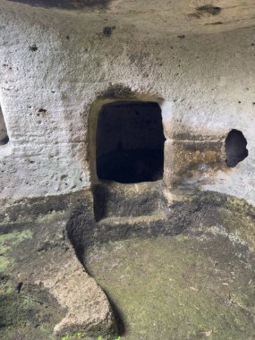 Museddu, Cheremule, Sardunya 'dan Domus De Janas