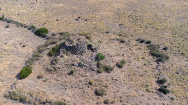 Narbolias kırsalındaki Nuraghe yapısı, Orta Batı Sardunya.