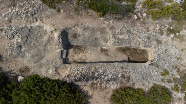 Su Cuccuru Mannu Bölgesi Sardunya 'nın Nuragic Mezarı Hava Görüntüsü
