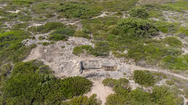 Su Cuccuru Mannu Bölgesi Sardunya 'nın Nuragic Mezarı Hava Görüntüsü