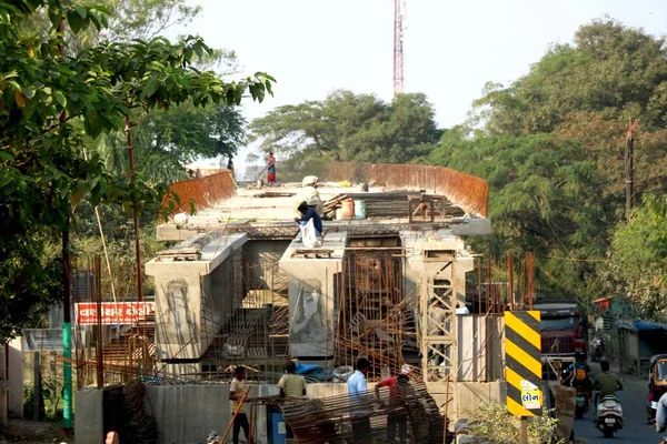 Construction of a bridge in the expansion works in India