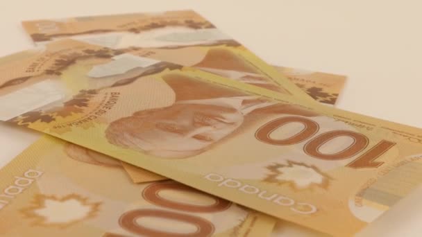 Falling Canadian 100 Dollar Polymer Banknotes Portrait Robert Borden — Stock video