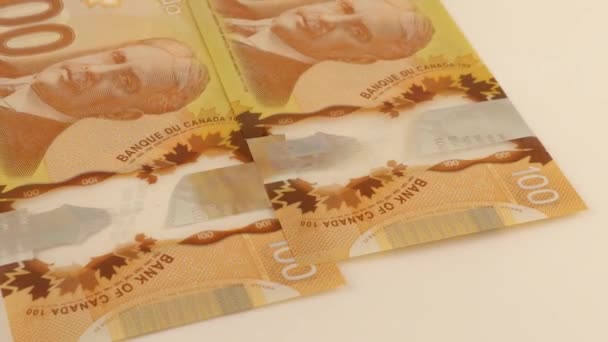 Falling Canadian 100 Dollar Polymer Banknotes Portrait Robert Borden — Vídeo de stock
