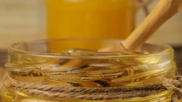 Honey Flows Spoon Spindle Jar Honey Background Jug Lemonade Ginger — 图库视频影像
