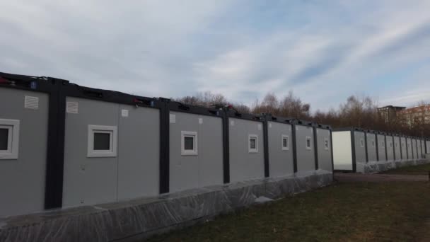 Polnische Modulhäuser Für Flüchtlinge Der Ukraine — Stockvideo
