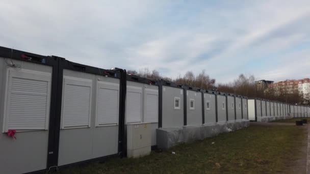 Casas Modulares Polacas Para Refugiados Ucrania — Vídeo de stock