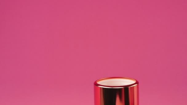 粉红的底色上的口红 — 图库视频影像