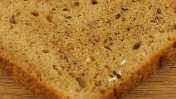 Guacamole Spooned Piece Multigrain Bread Wooden Cutting Board Food Vegans — Stock Video