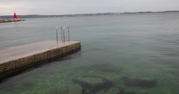 Cristal Calm Marea Adriatică Într Seară Tulbure Piran Slovenia — Videoclip de stoc