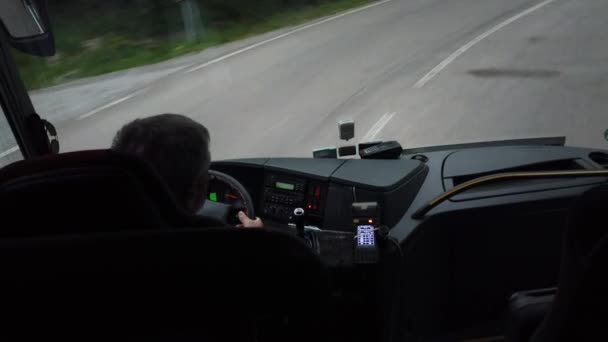 Przejazd Autobusem Wzdłuż Serpentynowej Górskiej Drogi Słowenii Piranu Lublany Widok — Wideo stockowe