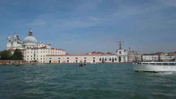 Uitzicht Venetië Venetiaanse Lagune Vanaf Plezierboot Tijdens Reis Italië — Stockvideo