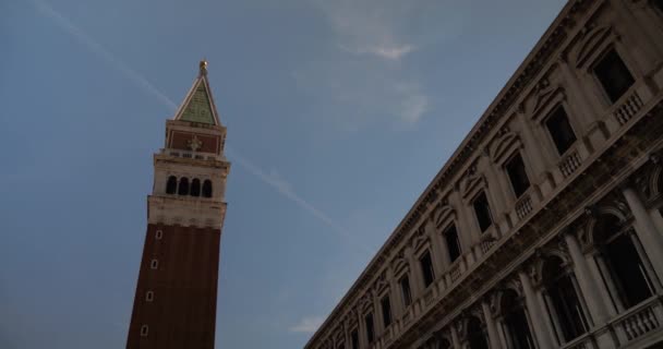 Kilátás Piazza San Marco Campanile San Marco Procuratie Nuove Velencében — Stock videók