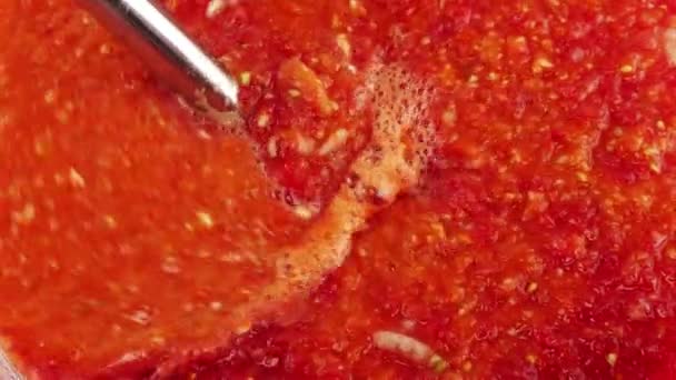Process Making Cold Spanish Gazpacho Soup Blend Raw Vegetables Smooth — Stock Video