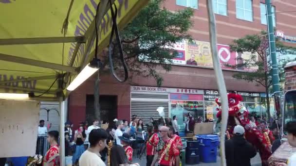 Toronto Kanada August 2023 Prozession Chinesischer Drachen Trommelklängen Beim Toronto — Stockvideo