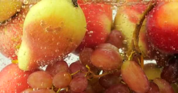 Fondo Con Frutas Bayas Agua Con Burbujas Aire — Vídeo de stock