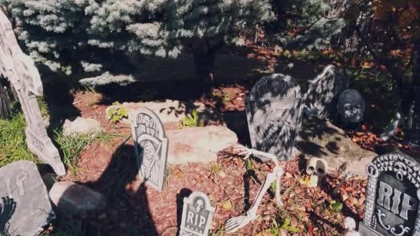 Halloween Dekorace Podobě Monstrum Hřbitov Hamilton Kanada — Stock video