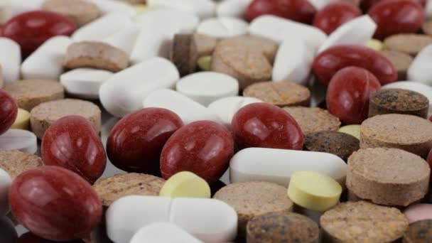 Fondo Farmacia Una Superficie Metálica Tabletas Pastillas Movimiento Medicina Saludable — Vídeo de stock