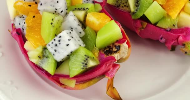 Dieta Sănătoasă Detoxifică Salata Fructe Bolul Piele Fructului Dragonului Farfurie — Videoclip de stoc