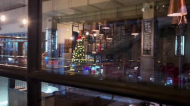 Akşamları barın içinde..