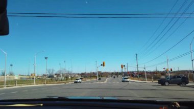 ONTARIO, CANADA - 20 Nisan 2024: Ontario Trans-Canada Hwy boyunca Ontario, Kanada.