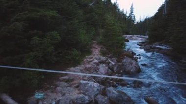 Cheakamus Nehri, Whistler, British Columbia, Kanada.