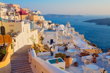 Santorini, Cyclades Adası, Yunanistan 'ın panoramik manzarası