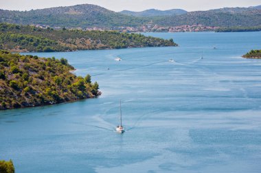 Hırvatistan 'ın Sibenik kenti yakınlarındaki Krka Nehri