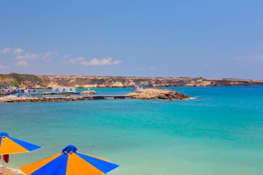 Kıbrıs 'ın Paphos kenti yakınlarındaki Güzel Sahil Mercan Koyu