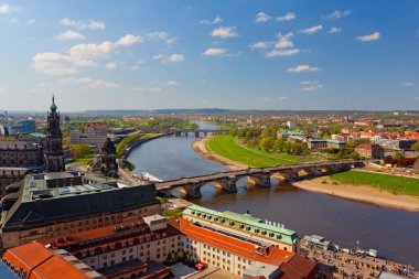 Almanya 'nın Dresden şehrinin panoramik manzarası