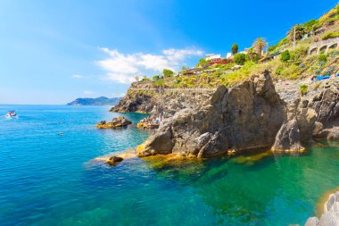 Manarola köyünün panoramik manzarası, Cinque terre, Liguria, İtalya