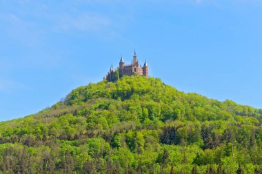 Almanya 'daki Hohenzollern Kalesi' nin panoramik görüntüsü