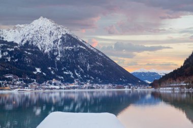 Achensee Gölü panoramik manzarası, Güney Tyrol, Avusturya