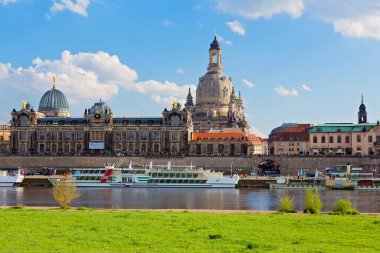 Almanya 'nın antik kenti Dresden' in panoramik manzarası