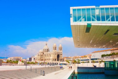 Fransa, Marsilya 'daki La Major Katedrali' nin panoramik manzarası