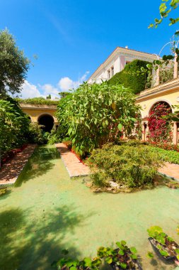 Villa ve Bahçe 'nin panoramik manzarası: Ethe de Rothschild, Cote d' Azur, French Riviera, Fransa