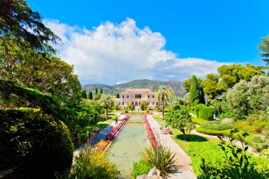 Villa ve Bahçe 'nin panoramik manzarası: Ethe de Rothschild, Cote d' Azur, French Riviera, Fransa