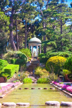 Villa ve Bahçe 'nin panoramik manzarası: Ethe de Rothschild, Cote d' Azur, French Riviera, Fransa